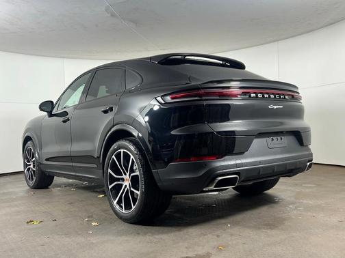 2026 Porsche Cayenne AWD