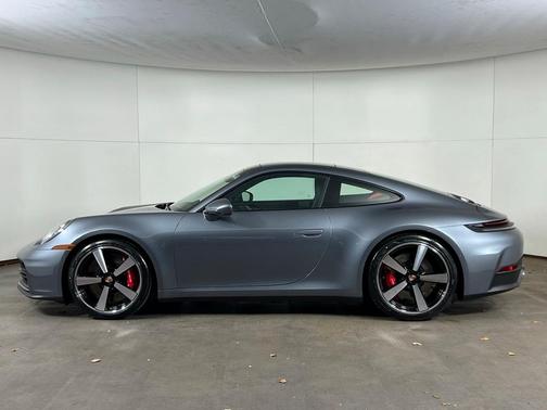 2026 Porsche 911 Carrera S
