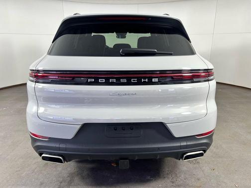 2026 Porsche Cayenne Base