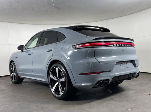 2025 Porsche Cayenne Turbo