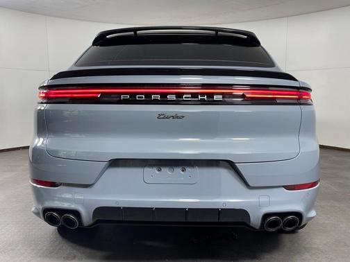 2025 Porsche Cayenne Turbo