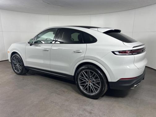 2026 Porsche Cayenne AWD