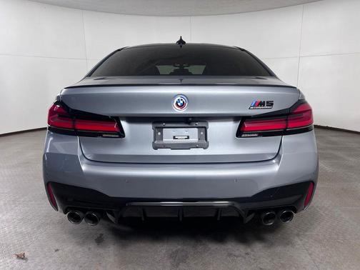 Skyscraper Gray Metallic 2023 BMW M5 Base