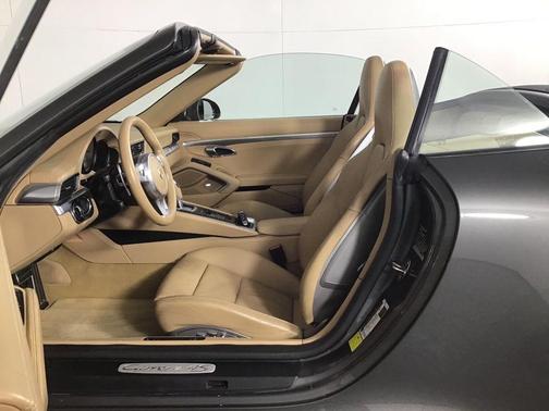 Agate Gray Metallic 2015 Porsche 911 Carrera 4S