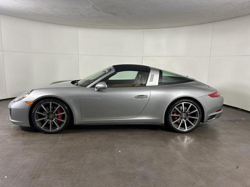 2017 Porsche 911 Targa 4S