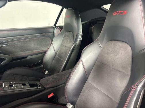 2015 Porsche 911 Carrera GTS