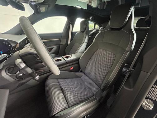 2025 Porsche Taycan 4S