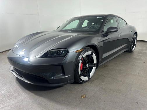 2025 Porsche Taycan 4S