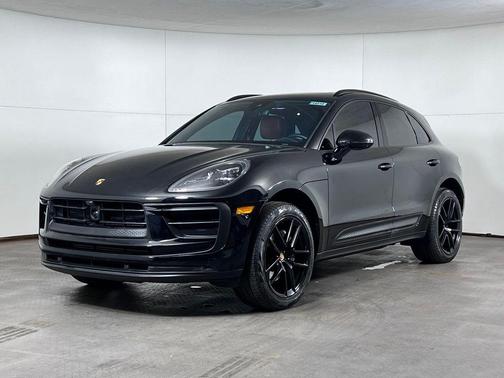 Black 2024 Porsche Macan