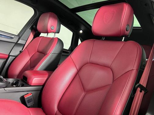 Black 2024 Porsche Macan