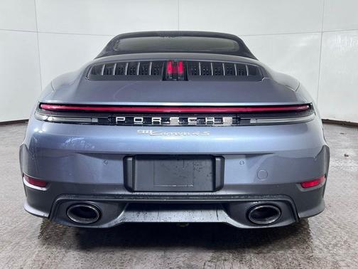 2026 Porsche 911 Carrera 4S
