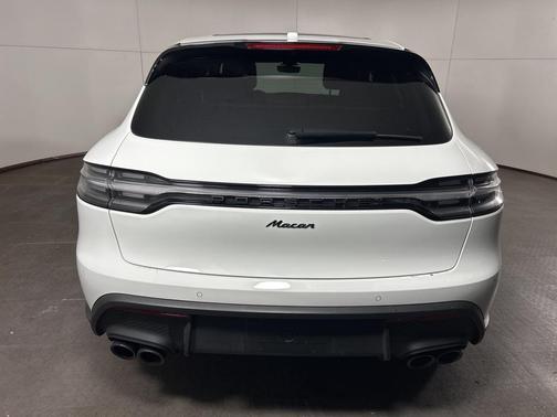 2023 Porsche Macan 