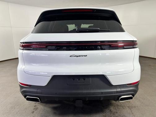 2026 Porsche Cayenne Base