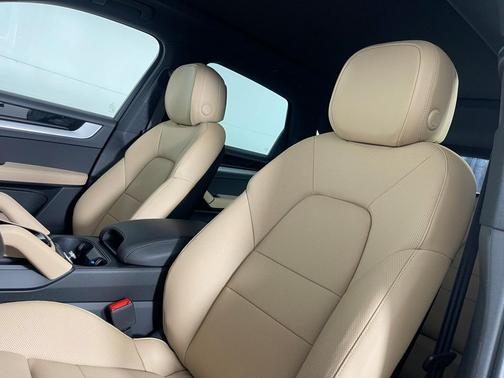 2025 Porsche Cayenne S