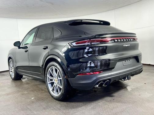 2024 Porsche Cayenne AWD