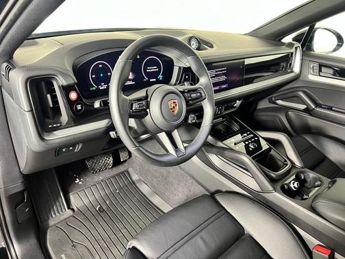 2024 Porsche Cayenne AWD