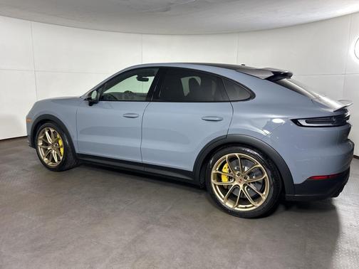 2025 Porsche Cayenne Turbo GT