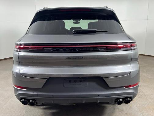 2026 Porsche Cayenne Base