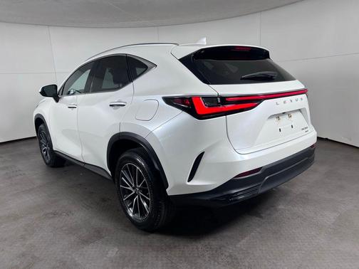 Eminent White Pearl 2022 Lexus NX 350 Base
