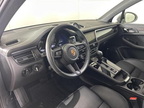 2022 Porsche Macan GTS