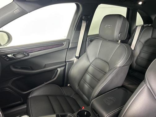 2022 Porsche Macan GTS