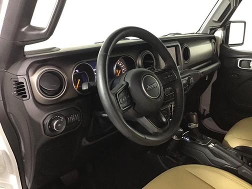 Bright White Clearcoat 2018 Jeep Wrangler Unlimited Sport
