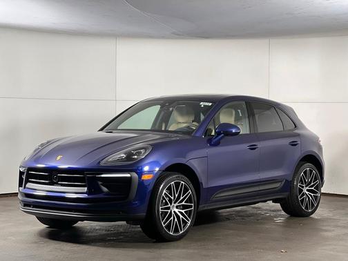2026 Porsche Macan Base