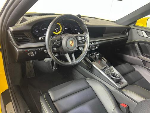 2023 Porsche 911 Carrera 4S