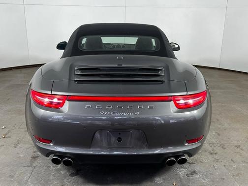 2013 Porsche 911 Carrera 4