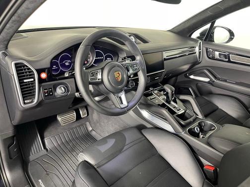 2021 Porsche Cayenne Turbo S