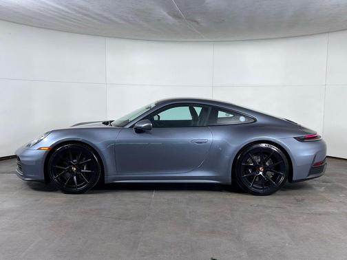 Platinum Silver Metallic 2026 Porsche 911 Carrera T