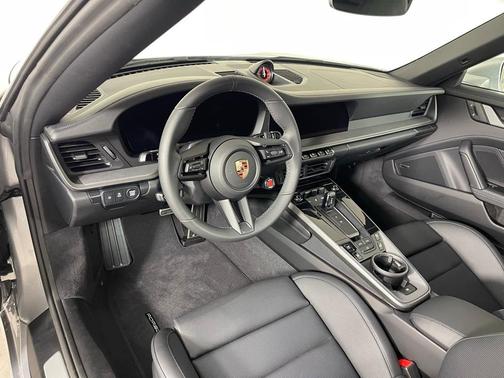 2026 Porsche 911 Carrera S