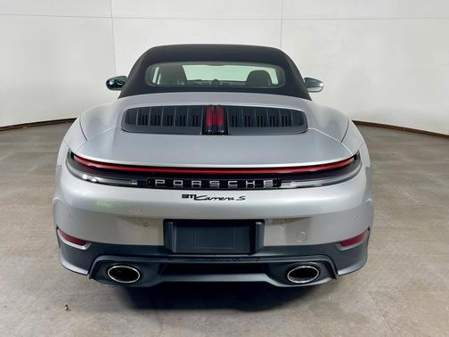 2026 Porsche 911 Carrera S