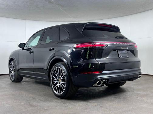 Black Metallic 2023 Porsche Cayenne S