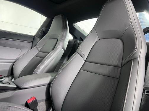 Shark Blue 2022 Porsche 911 Carrera 4S