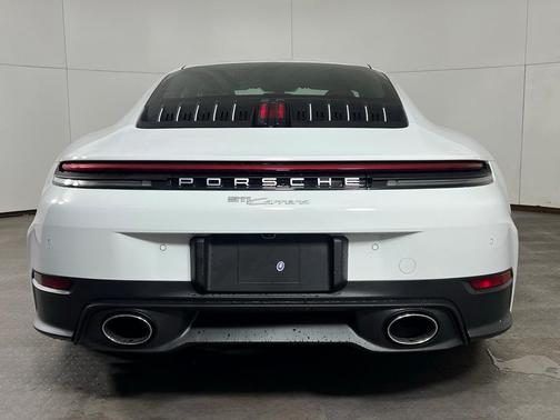 2026 Porsche 911 Carrera