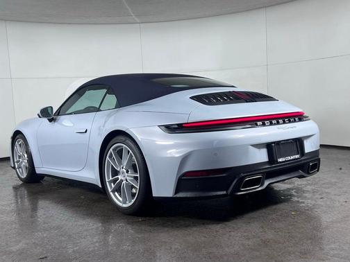 2026 Porsche 911 Carrera