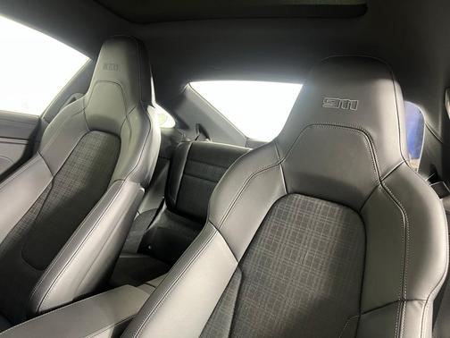 2025 Porsche 911 Carrera T