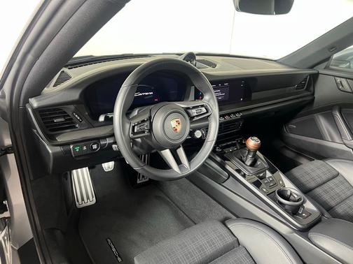 2025 Porsche 911 Carrera T