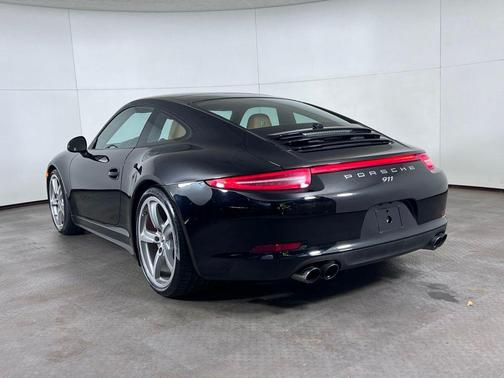 Black 2014 Porsche 911 Carrera 4S