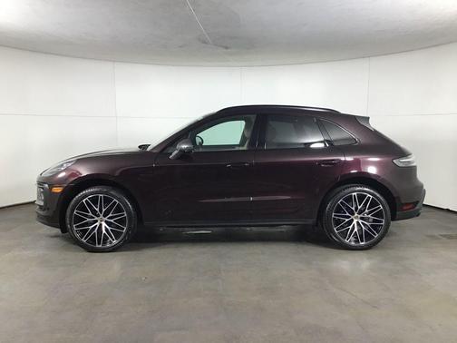 Copper 2023 Porsche Macan T