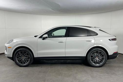 2025 Porsche Cayenne AWD