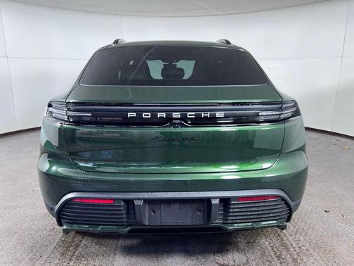 2026 Porsche Macan 4S