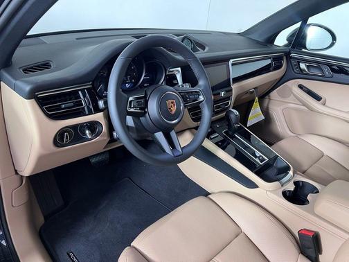 Volcano Grey Metallic 2026 Porsche Macan Base