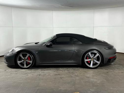 2020 Porsche 911 Carrera 4S