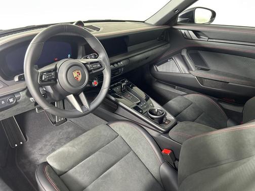 2026 Porsche 911 Carrera GTS