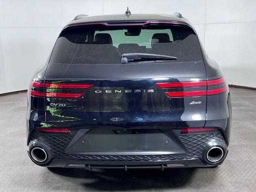Vik Black 2024 Genesis GV70 2.5T