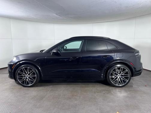 2026 Porsche Macan Turbo
