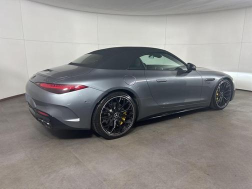 2022 Mercedes-Benz AMG SL 63 Base