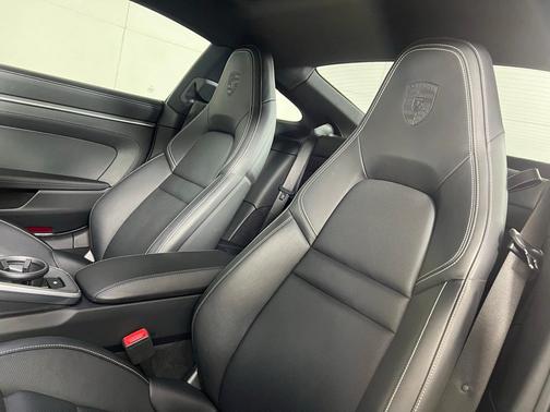 2020 Porsche 911 Carrera S